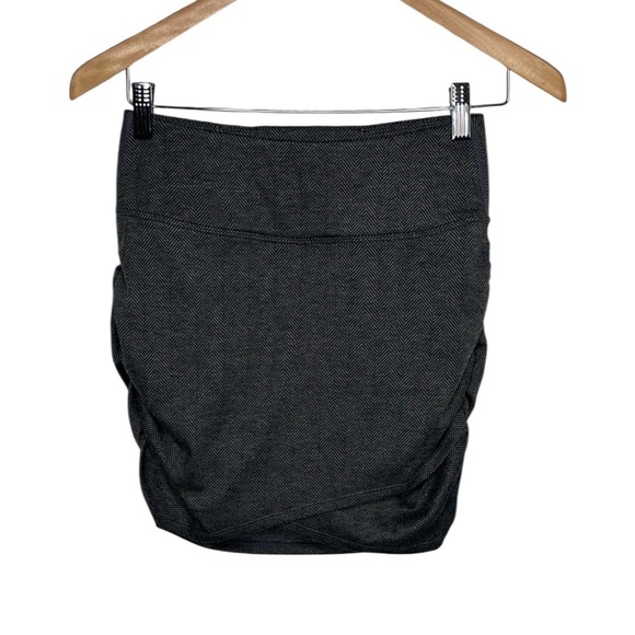Halara Grey Ruched Sides Skort Women Size Small - Picture 1 of 6
